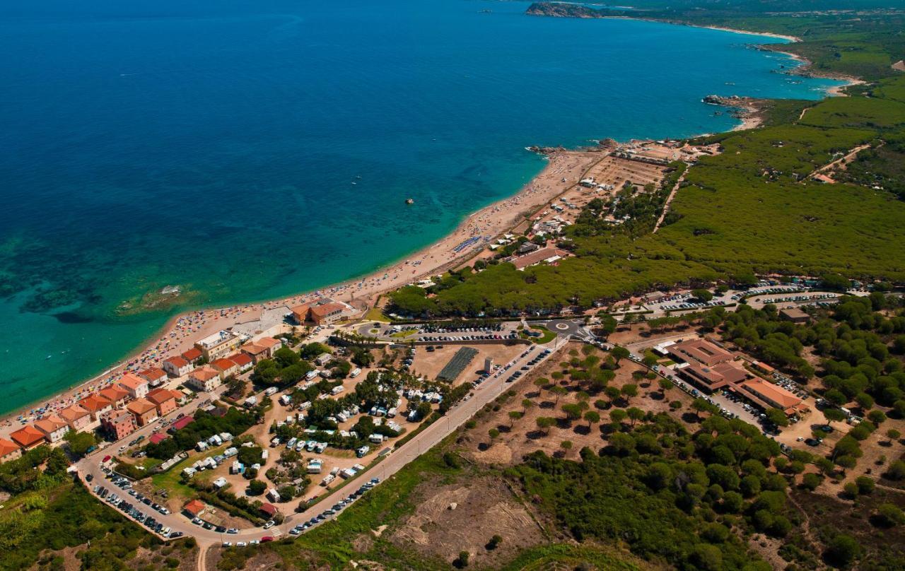 Hotel Petri Marini Aglientu Exterior foto